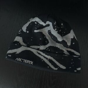 Arc'teryx Black and Gray Beanie